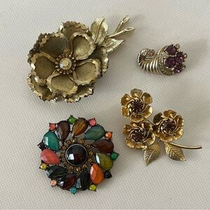 Vintage Brooch Set of 4 Gold Tone Floral Rhinestones Cornucopia